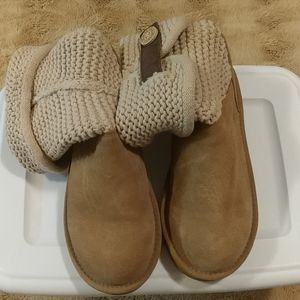UGG Classic Knit